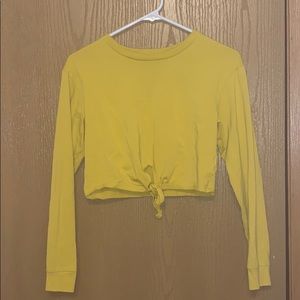 Long sleeve cropped tee